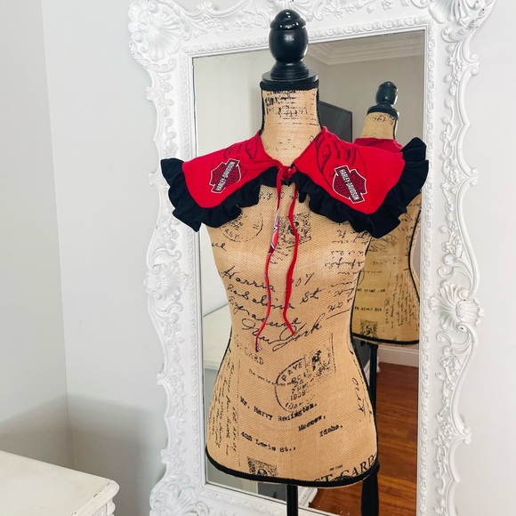 New York Couture Reworked Red HARLEY DAVIDSON Logo Ruffle Detachable Collar - Picture 3 of 7
